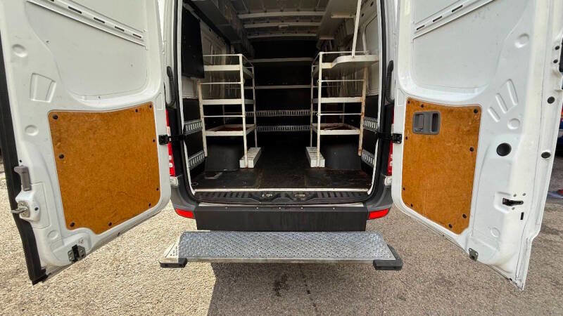 Used 2017 Mercedes-Benz Sprinter 3500 image 14