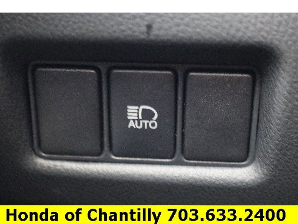 Used 2021 Toyota C-HR XLE image 15