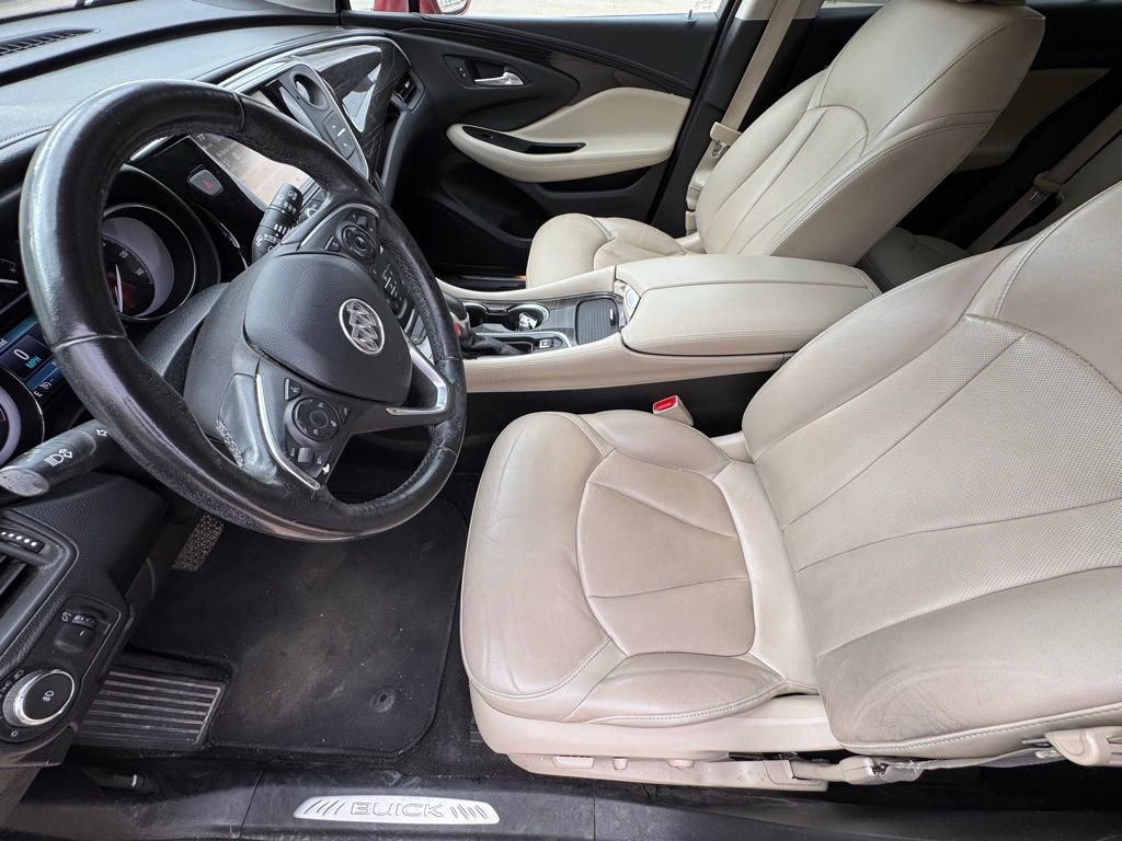 Used 2019 Buick Envision Essence AWD/4WD image 9