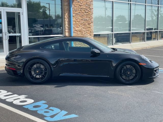 Used 2022 Porsche 911 Carrera 4 GTS AWD/4WD image 23