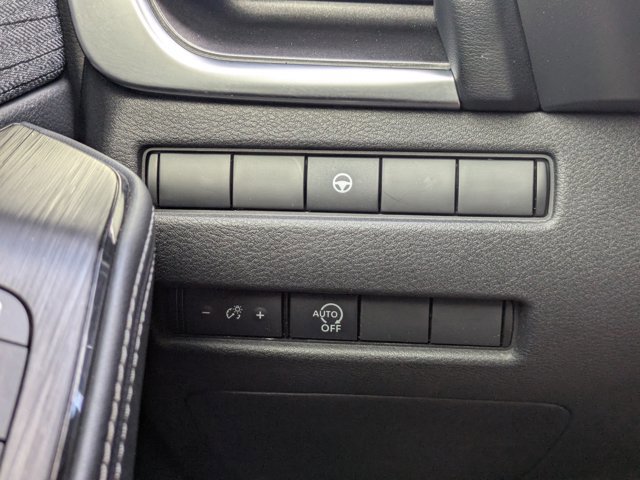 Certified 2023 Nissan Rogue SV image 25