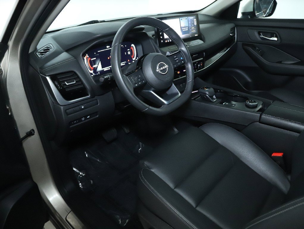 Certified 2024 Nissan Rogue SL image 17