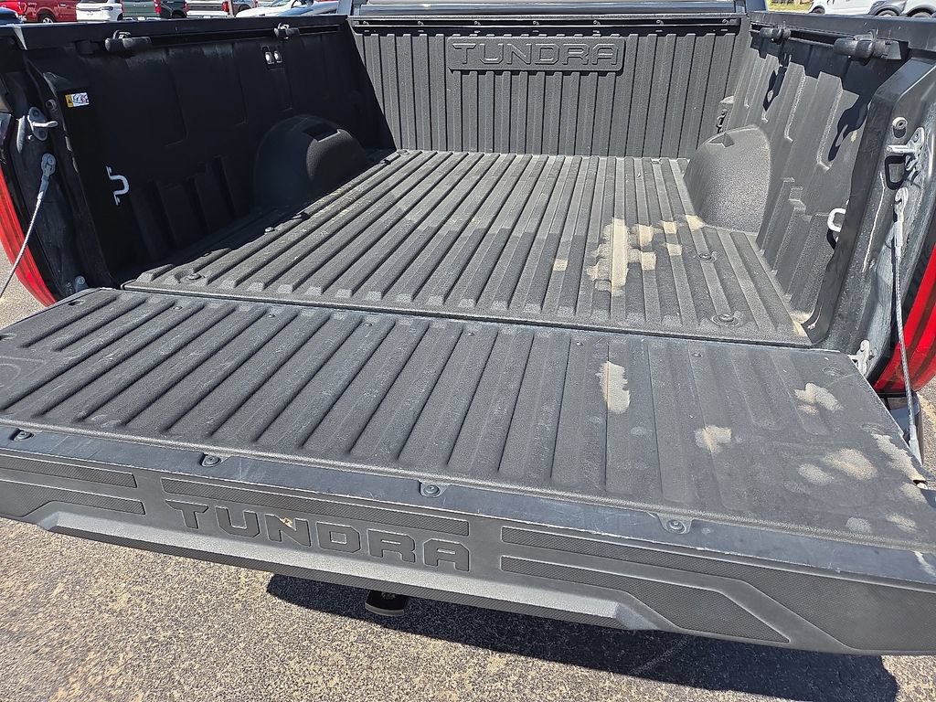 Used 2025 Toyota Tundra SR5 w/ SR5 Premium Package AWD/4WD image 17