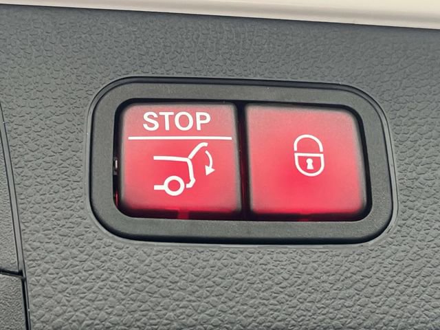 Used 2022 Mercedes-Benz GLC 300 image 12