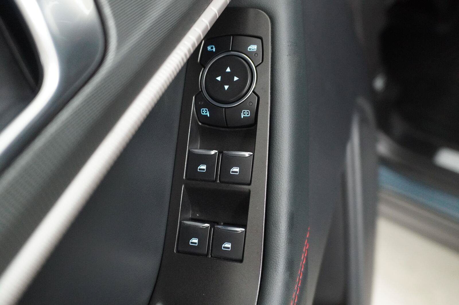 Used 2025 Ford Explorer ST-Line w/ Premium Package RWD image 22