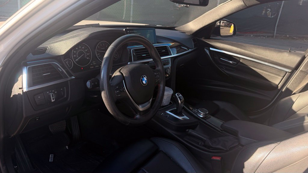 Used 2018 BMW 330i Sedan RWD image 5