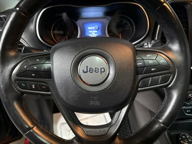 Used 2019 Jeep Cherokee Trailhawk AWD/4WD image 10