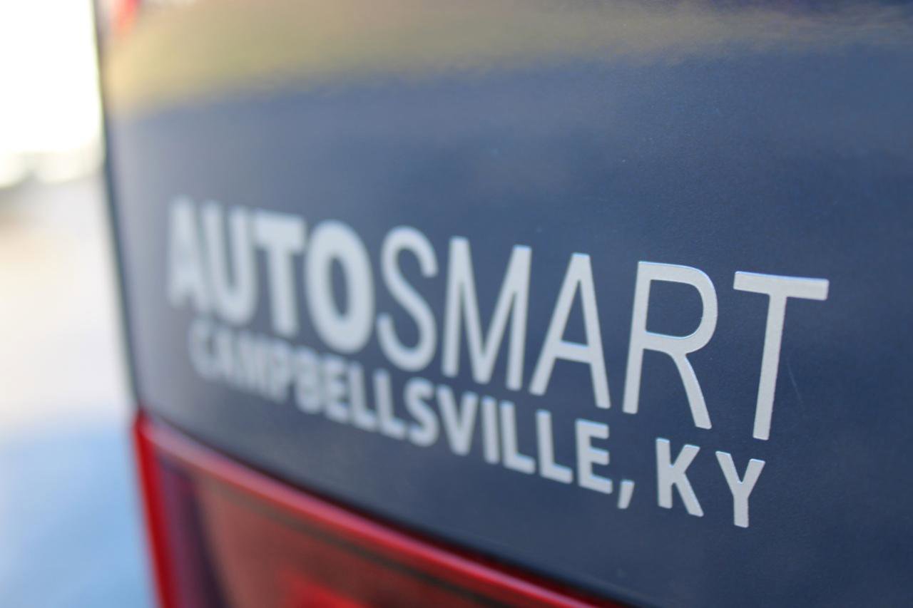 Used 2025 Hyundai Santa Fe SEL image 6