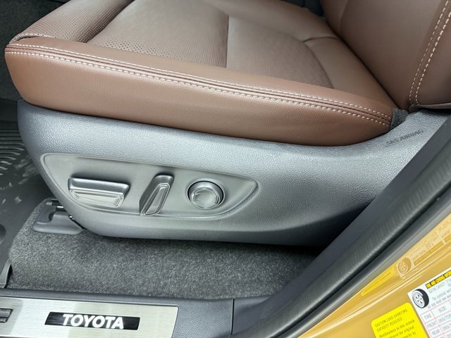 New 2026 Toyota Land Cruiser w/ Premium Package image 28