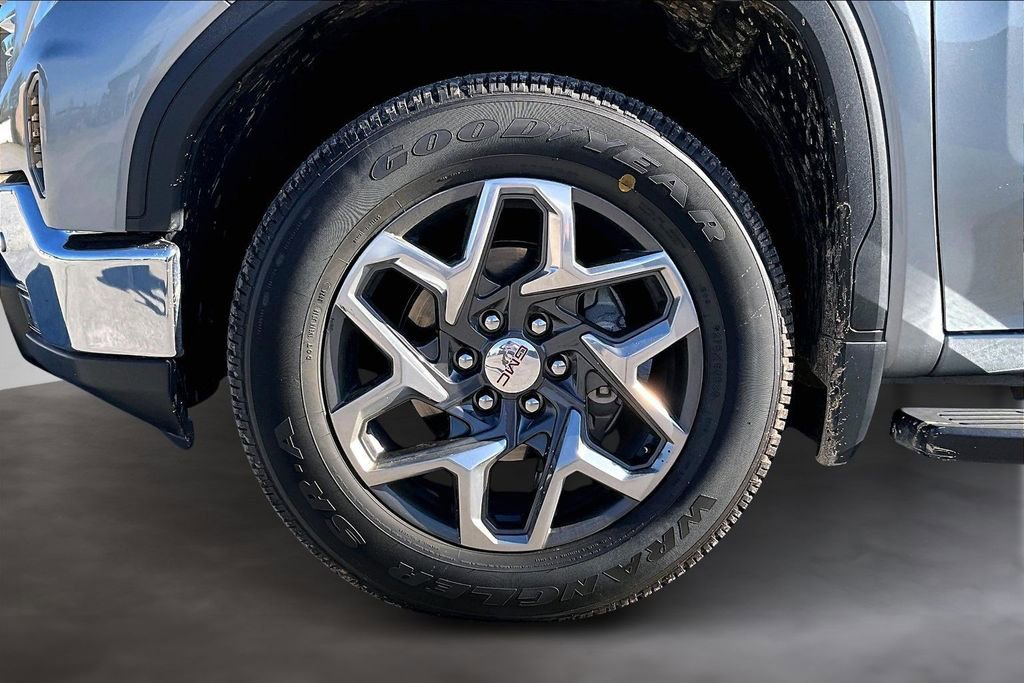 Used 2024 GMC Sierra 1500 SLT w/ SLT Premium Plus Package image 33