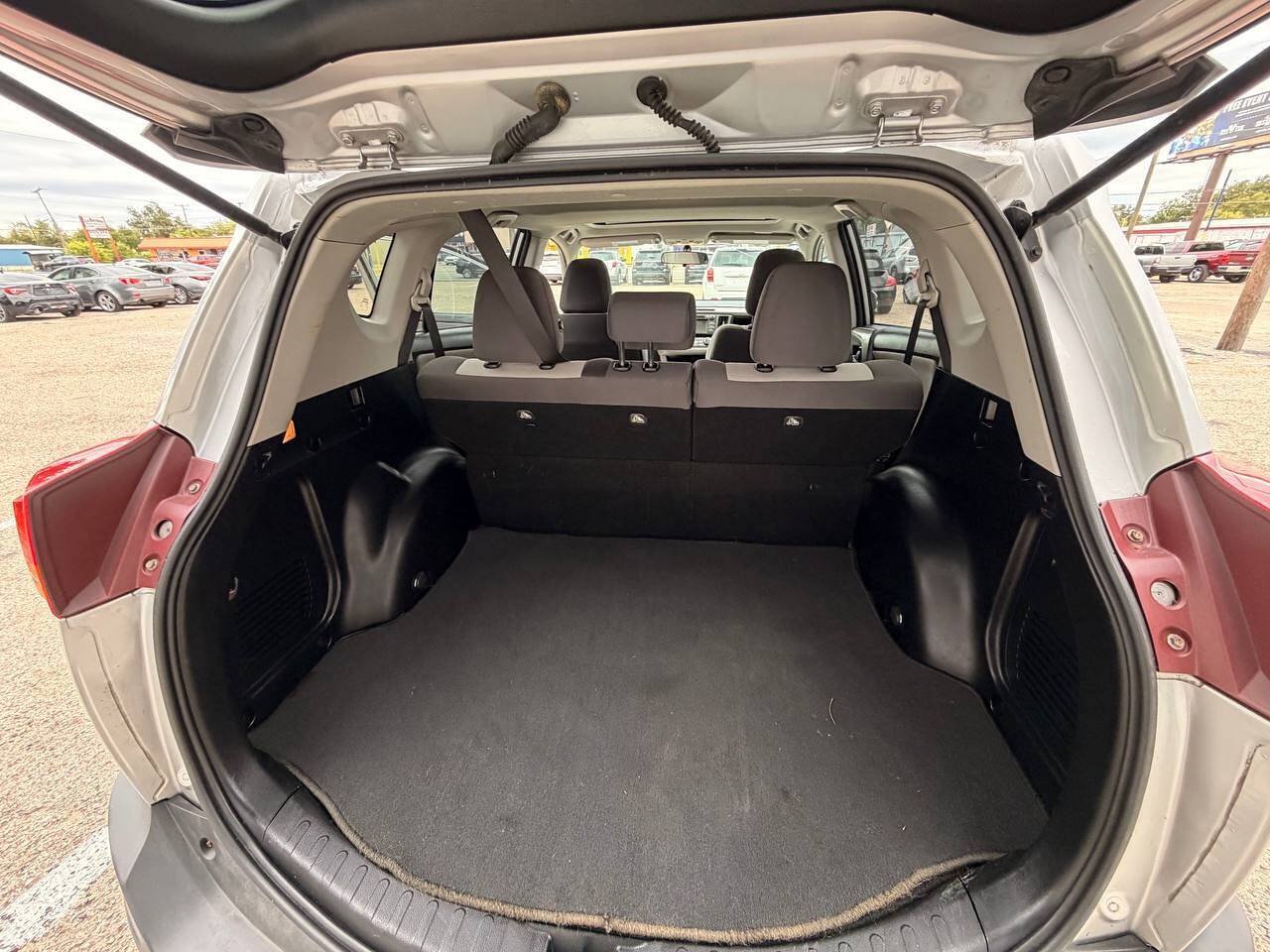 Used 2014 Toyota RAV4 XLE FWD image 28