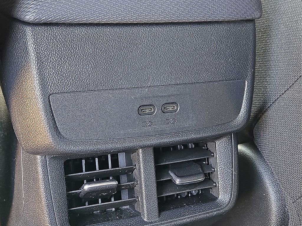 Used 2025 Chevrolet Equinox LT AWD/4WD image 15