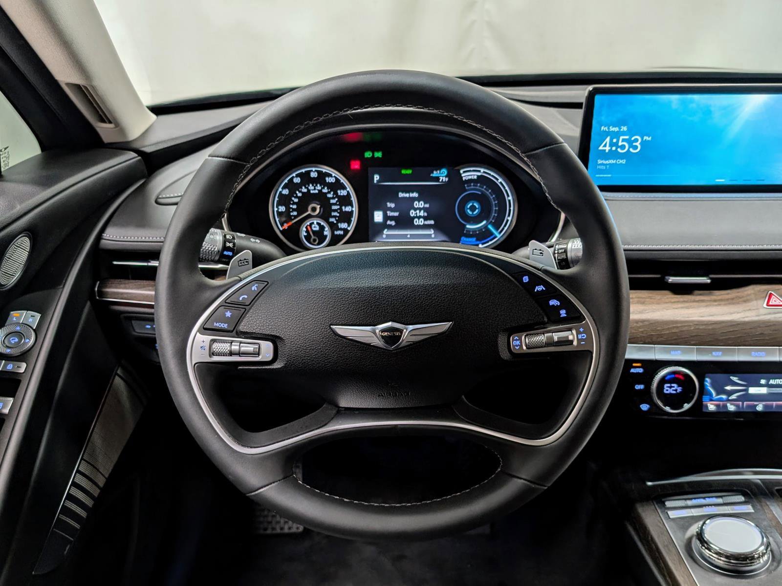 Used 2024 Genesis G80 image 30