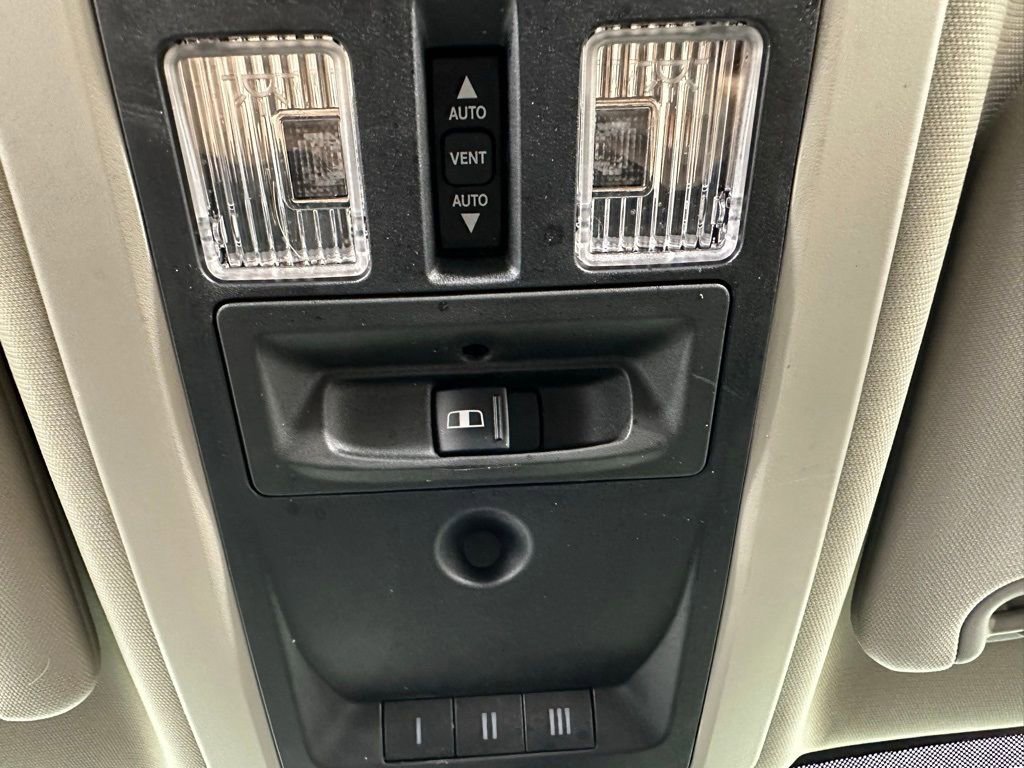 Used 2018 RAM 3500 Laramie image 24