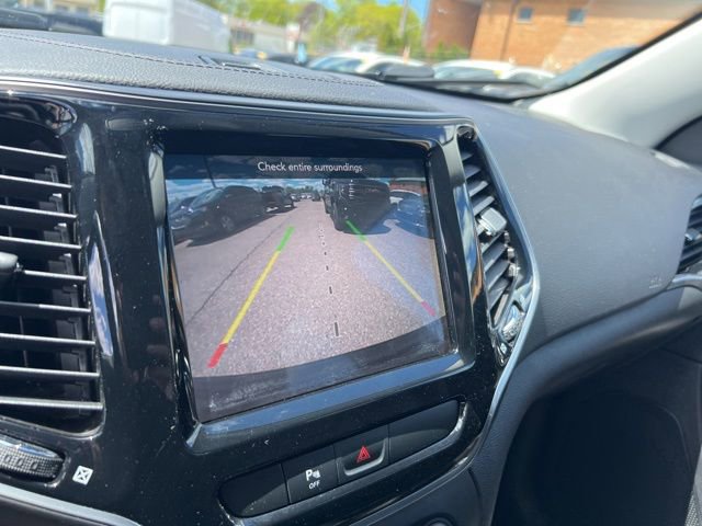Used 2019 Jeep Cherokee Limited AWD/4WD image 14