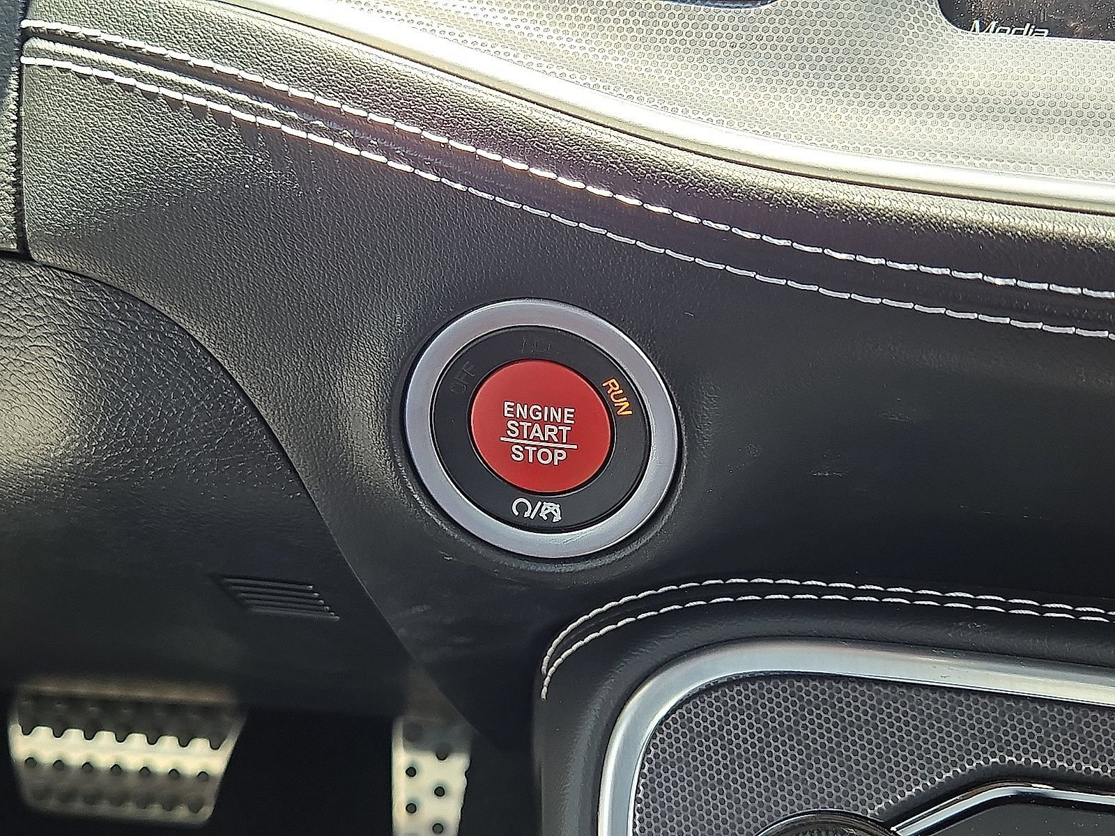 Used 2023 Dodge Challenger SRT Hellcat RWD image 33