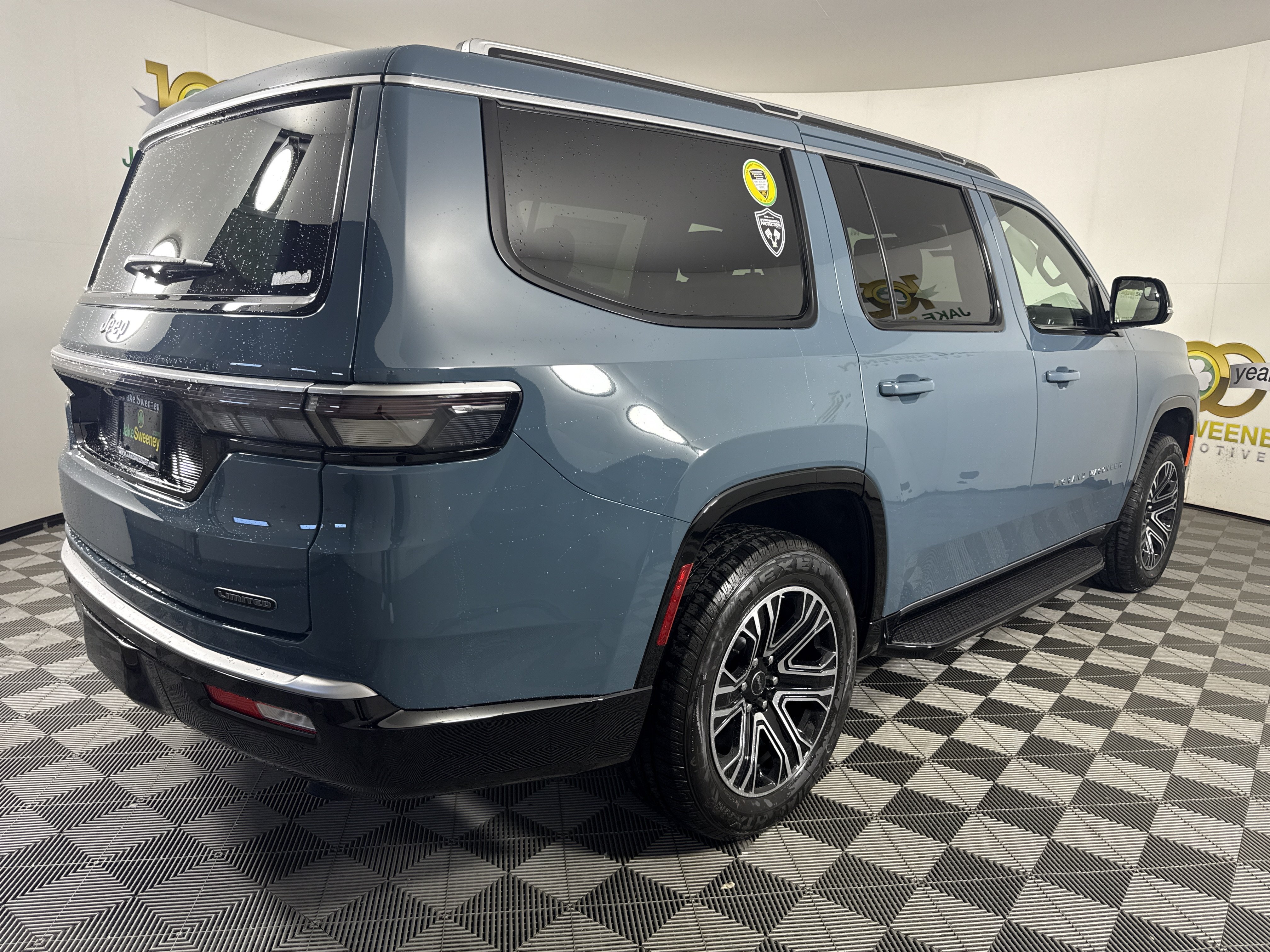 New 2026 Jeep Grand Wagoneer Limited AWD/4WD image 10
