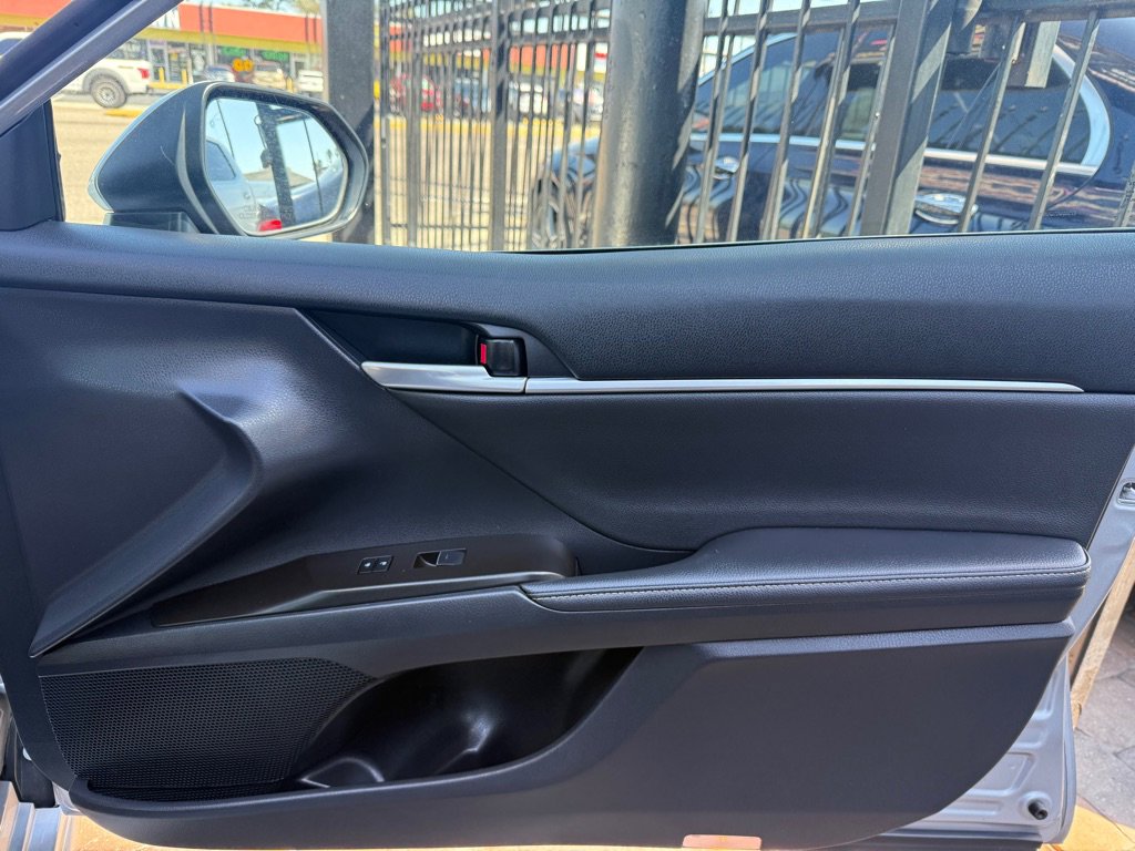 Used 2023 Toyota Camry XSE image 42