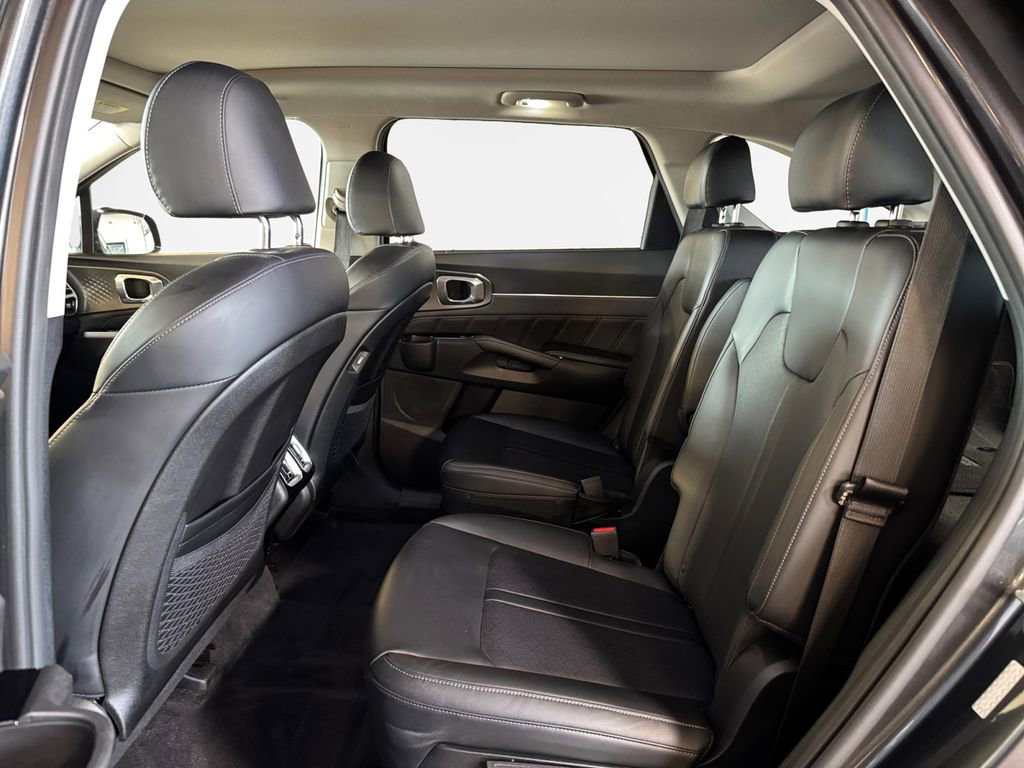 Certified 2023 Kia Sorento SX AWD/4WD image 24