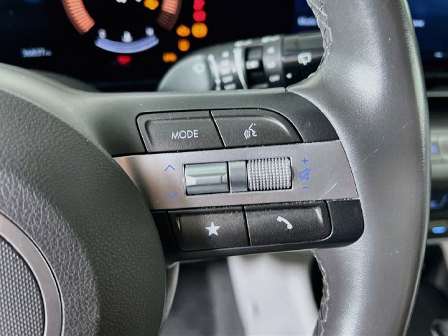 Used 2025 Hyundai Kona SEL AWD/4WD image 28