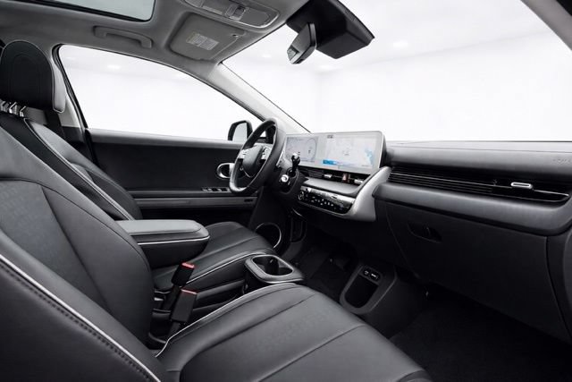 Used 2023 Hyundai Ioniq 5 Limited AWD/4WD image 11