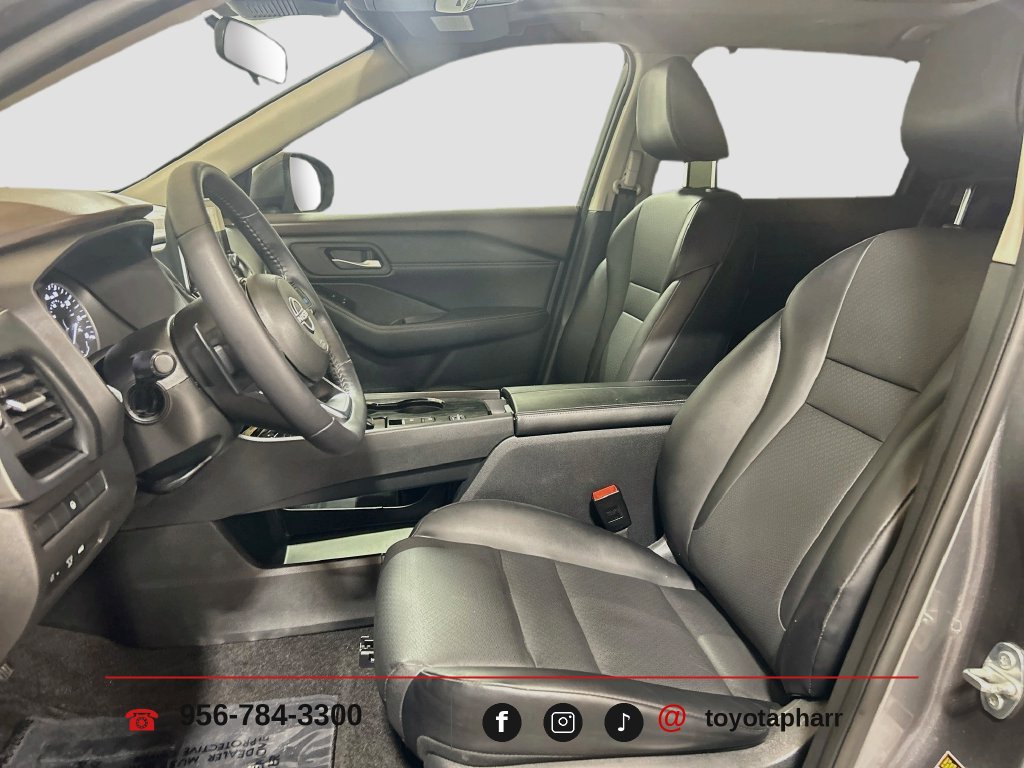 Used 2023 Nissan Rogue SV w/ SV Premium B Package FWD image 19