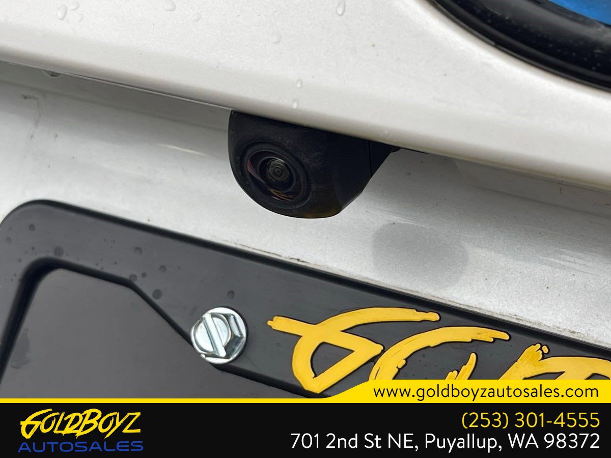 Used 2021 Toyota Prius image 23