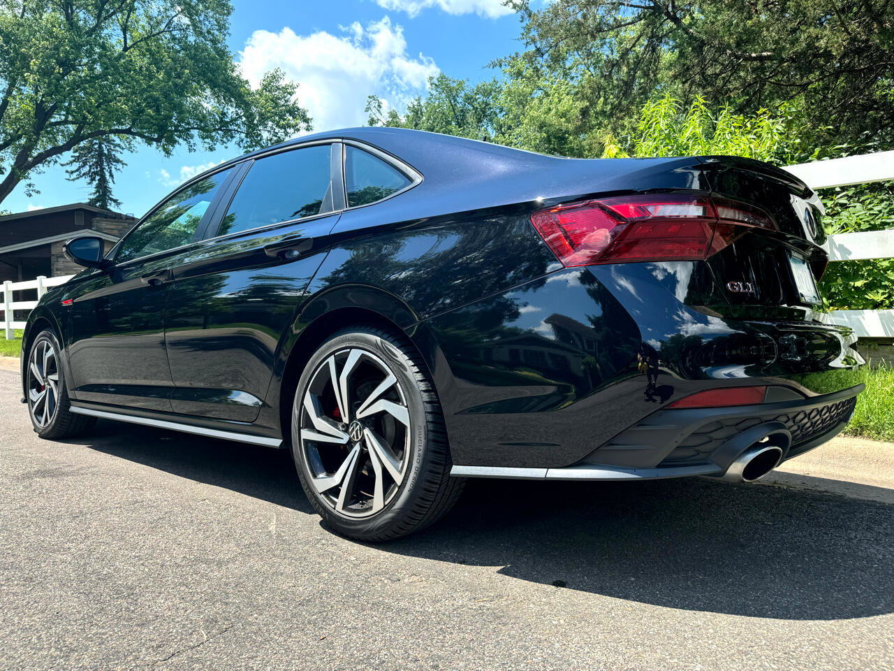 Used 2022 Volkswagen Jetta GLI Autobahn image 14