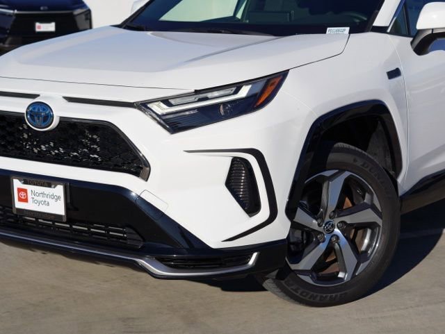 Certified 2023 Toyota RAV4 SE image 5