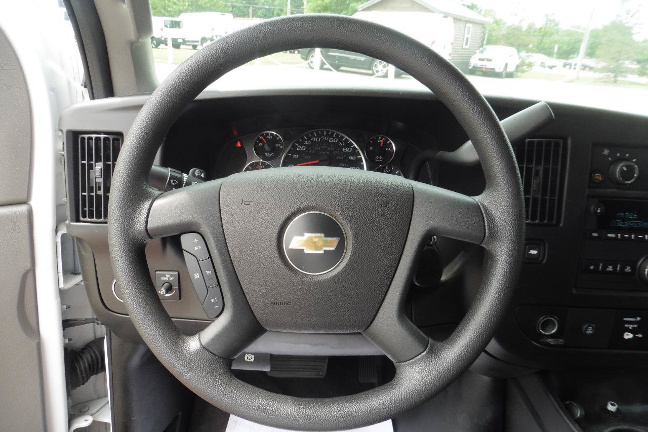 Used 2020 Chevrolet Express 3500 LT w/ LT Preferred Equipment Group RWD image 8