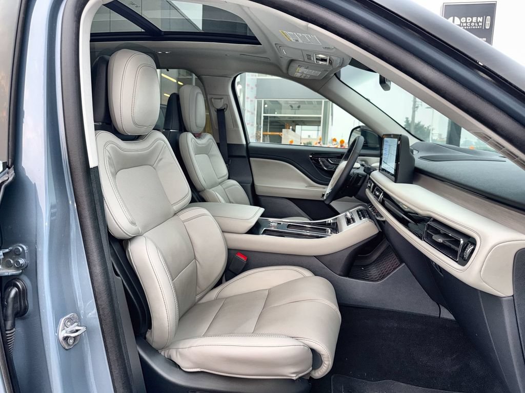 Certified 2025 Lincoln Aviator Reserve w/ Equipment Group 201A AWD/4WD image 28
