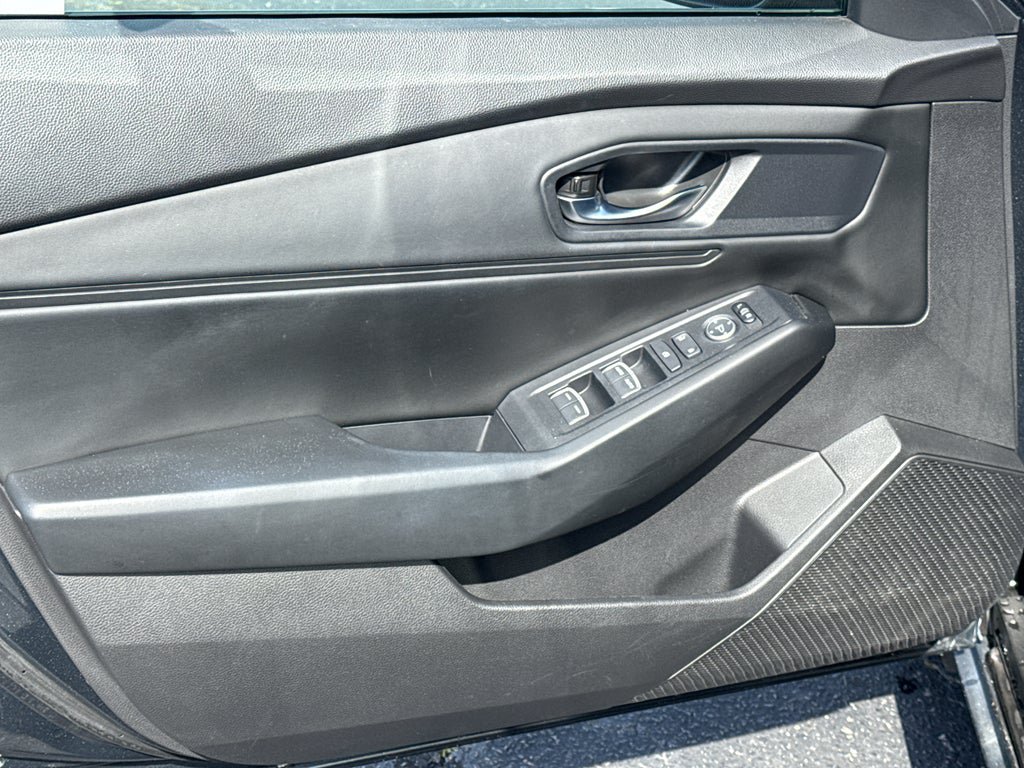 Used 2023 Honda Accord EX image 10