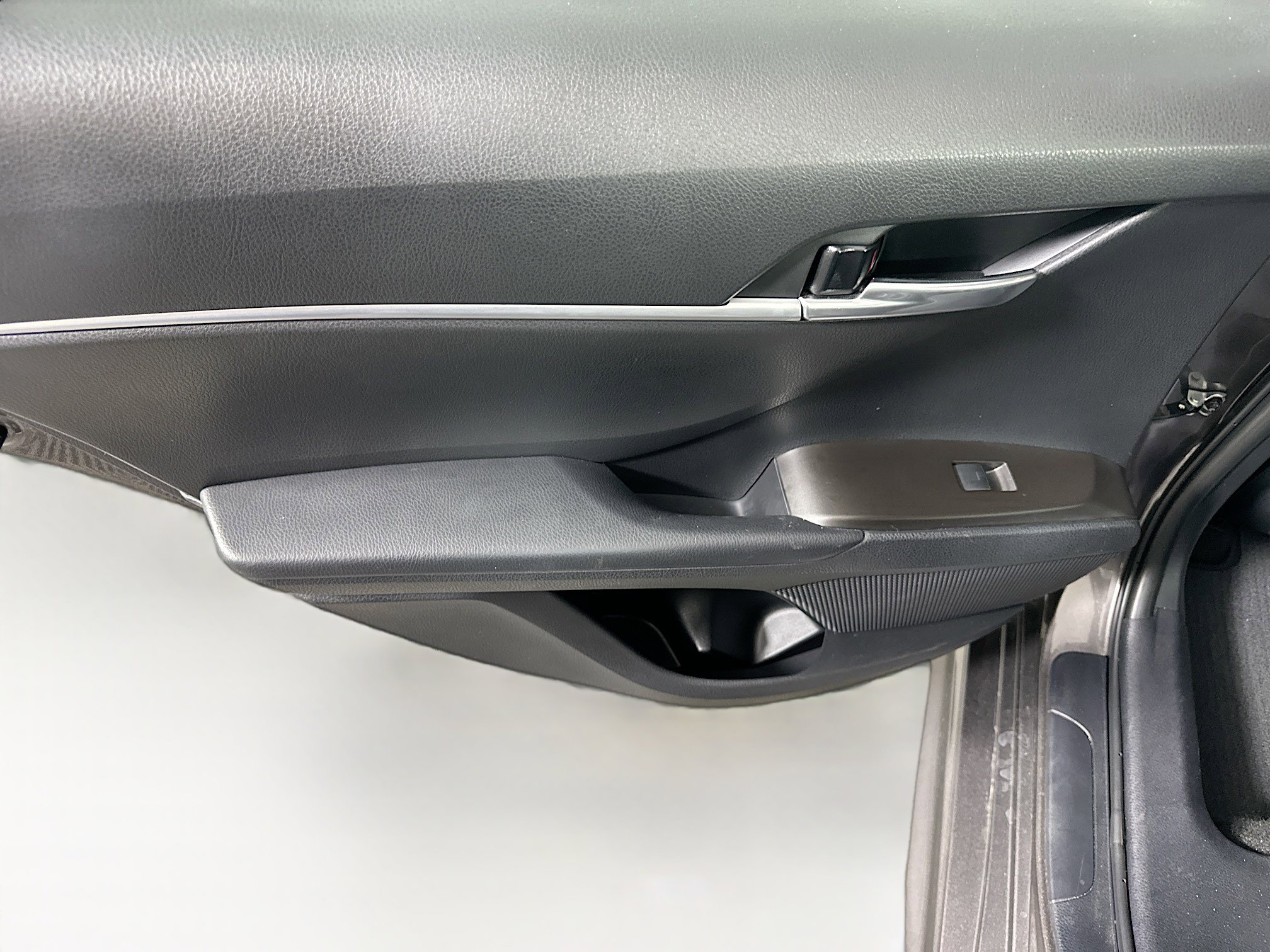 Used 2023 Toyota Camry SE image 25