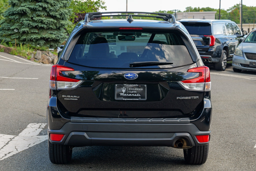Used 2021 Subaru Forester Premium AWD/4WD image 6