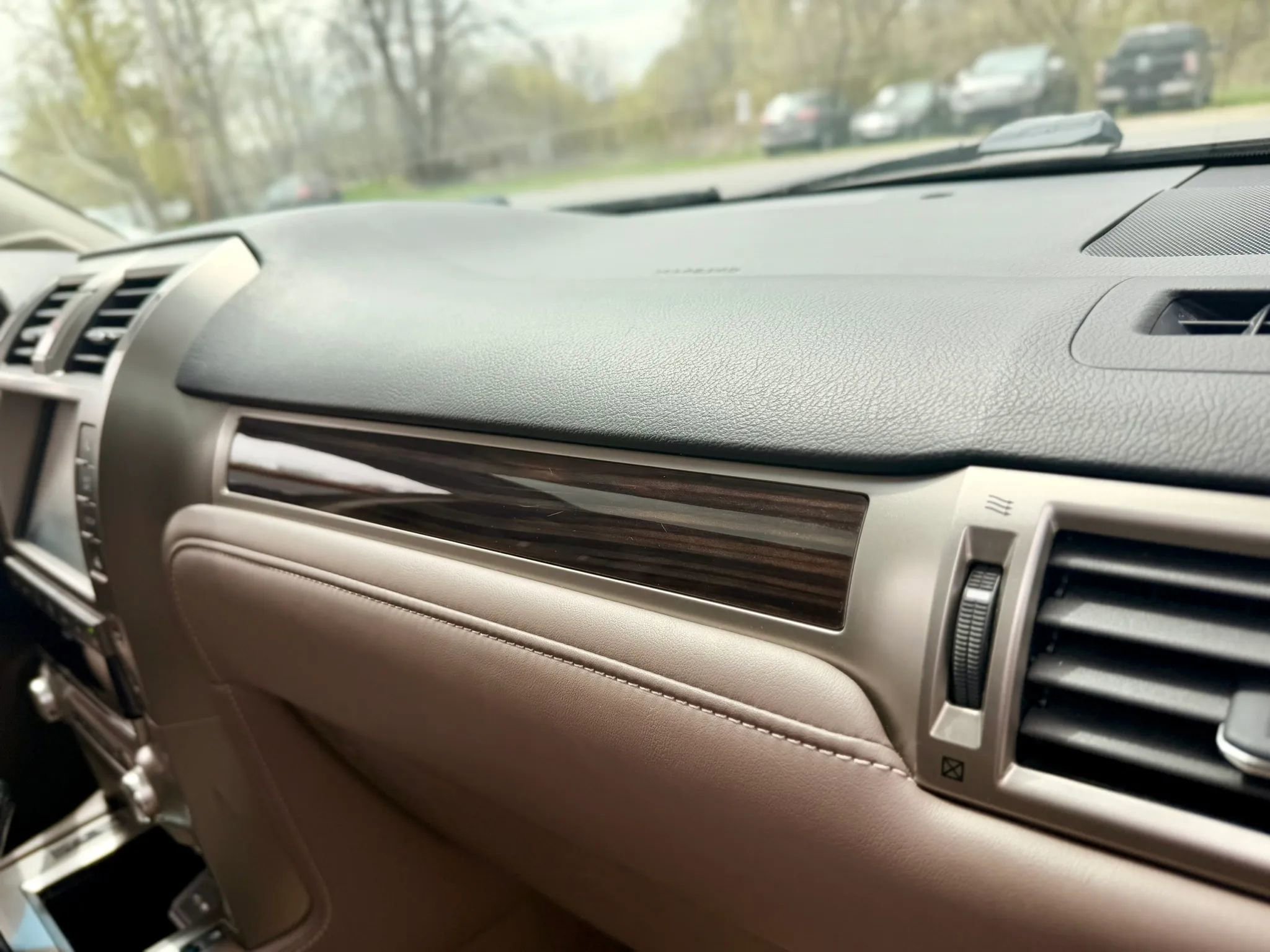 Used 2018 Lexus GX 460 w/ Navigation Package AWD/4WD image 38