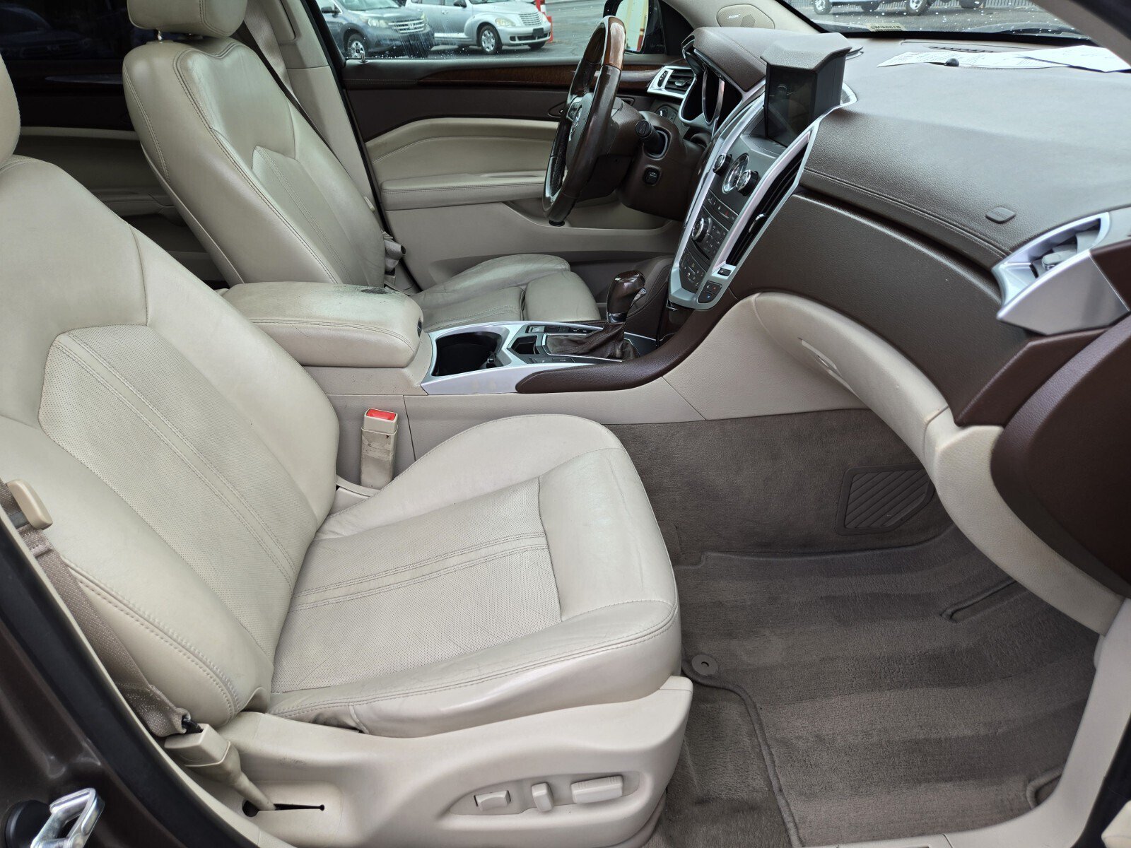 Used 2011 Cadillac SRX Luxury FWD image 13