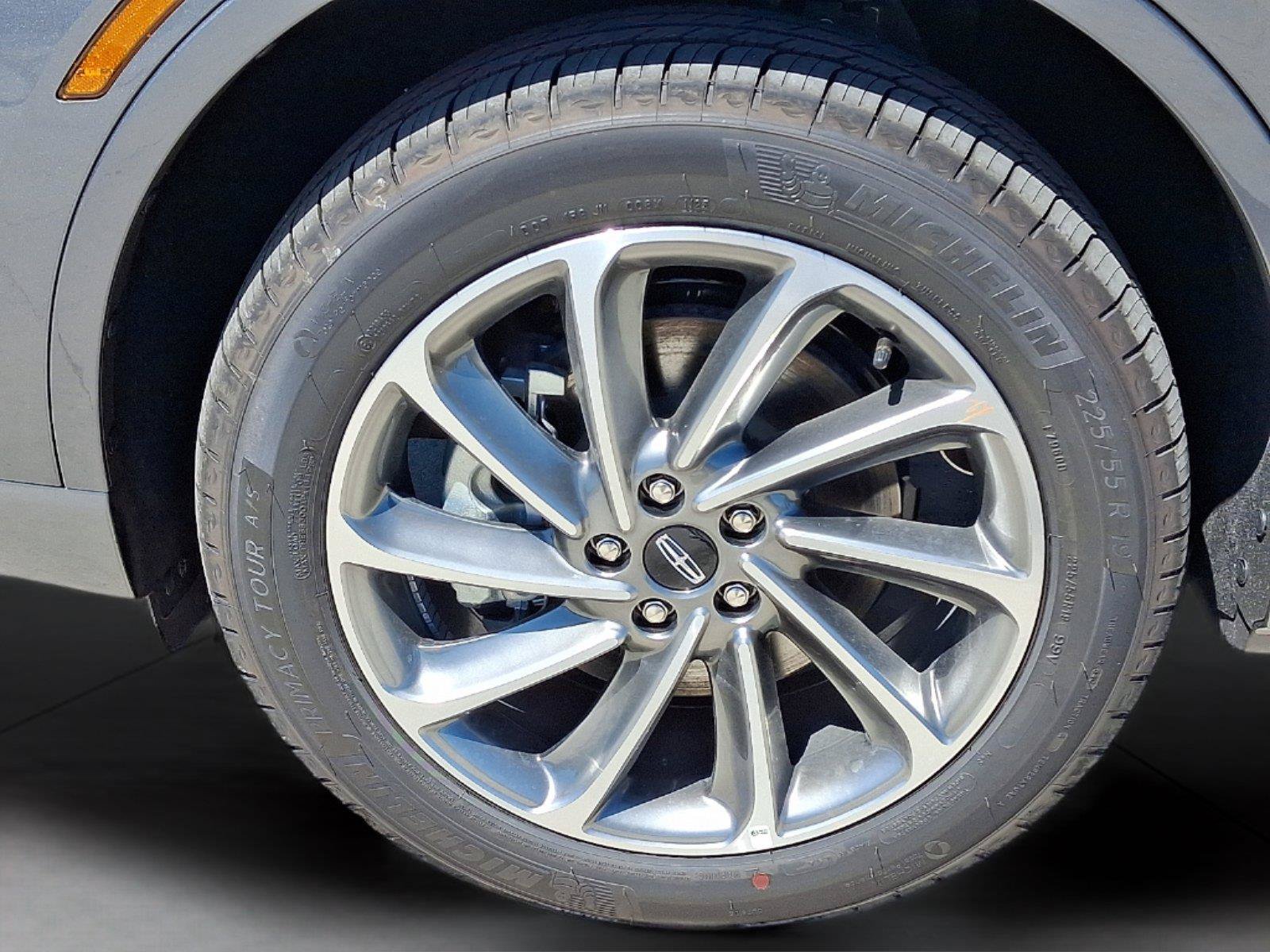 New 2025 Lincoln Corsair Grand Touring AWD/4WD image 16