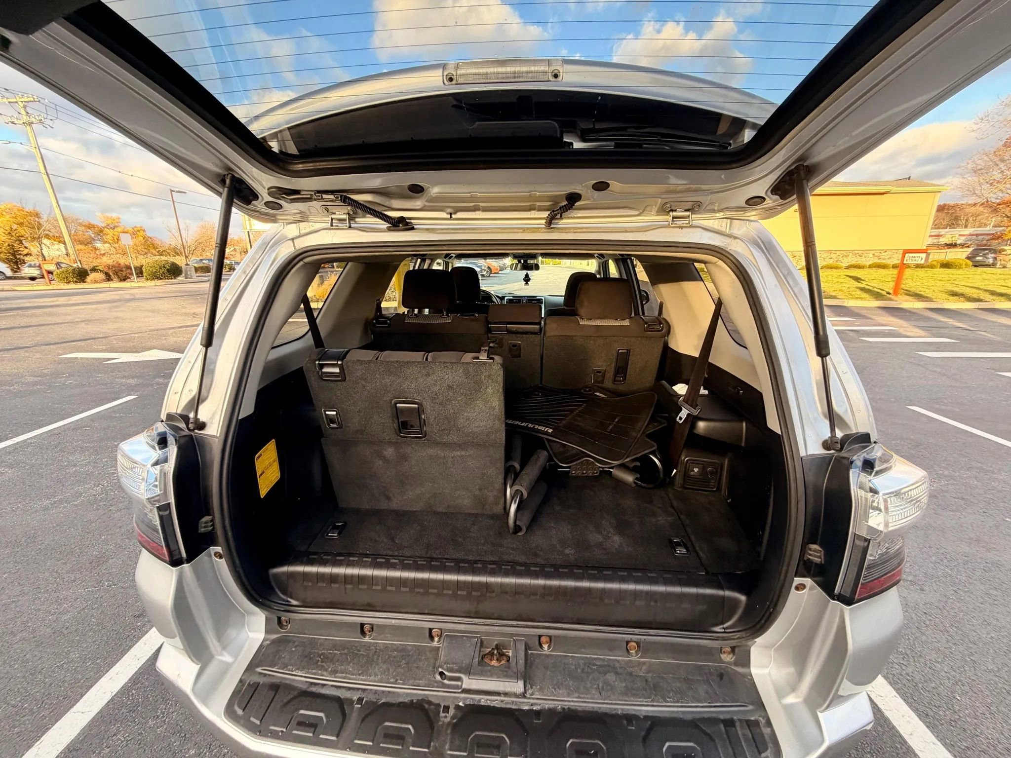 Used 2015 Toyota 4Runner 4WD image 7