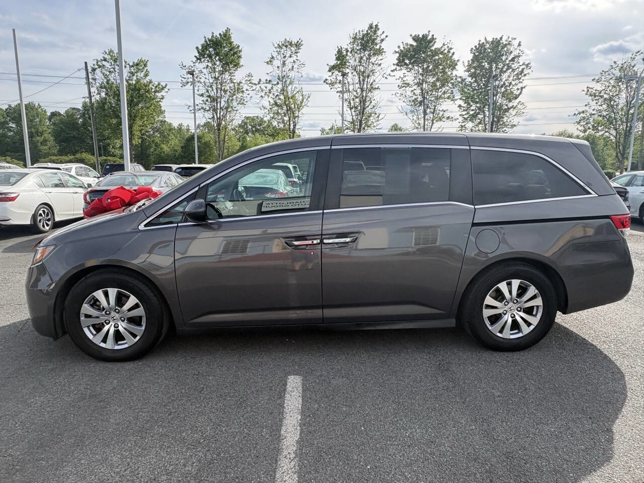 Used 2016 Honda Odyssey SE image 3