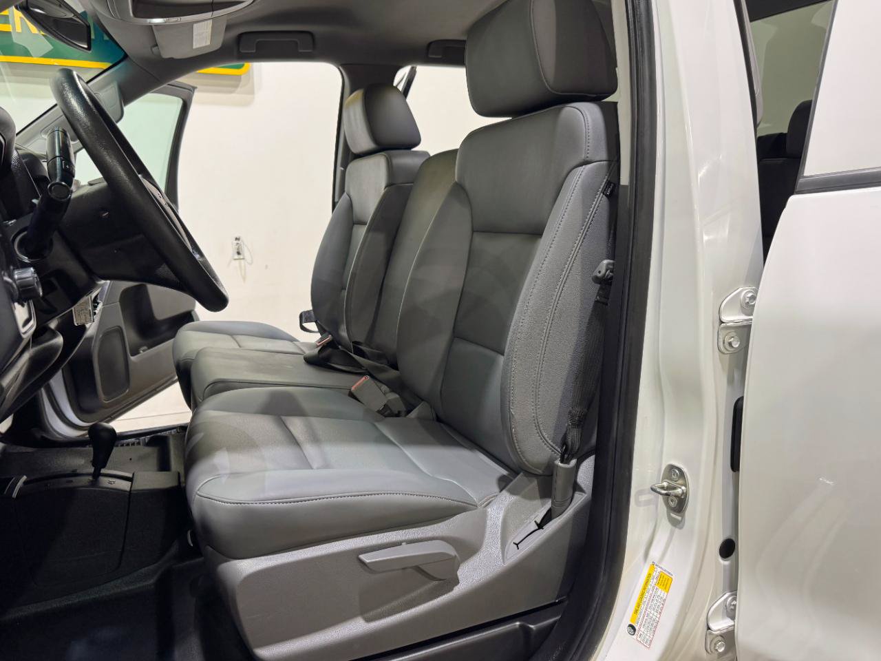 Used 2019 Chevrolet Silverado 2500 W/T AWD/4WD image 11