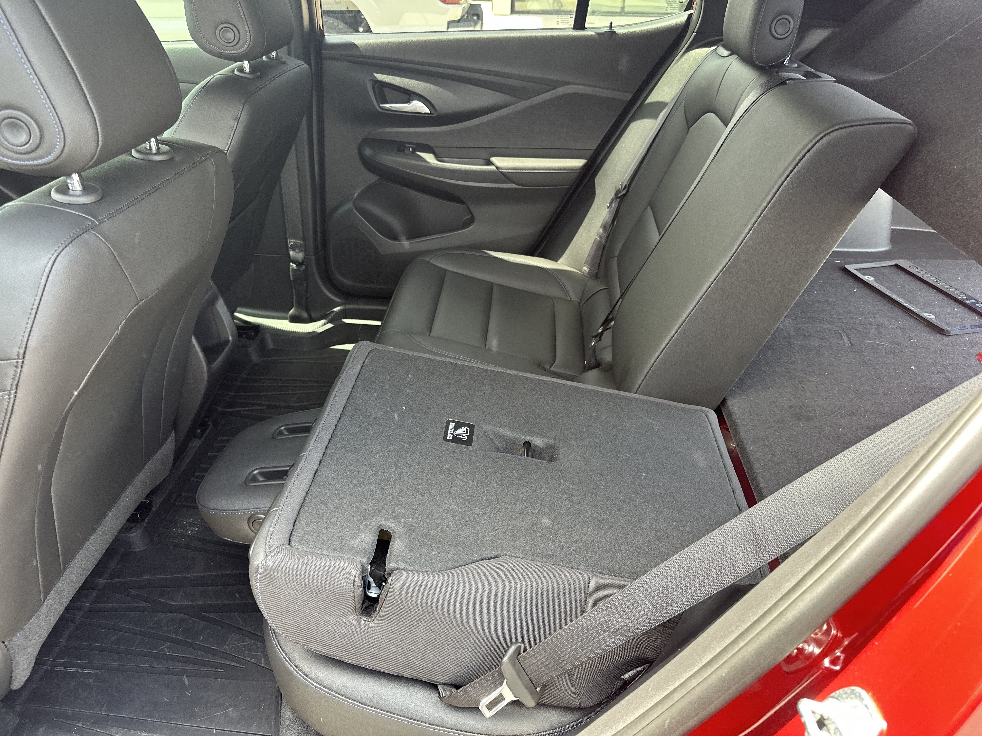 Used 2024 Buick Envista Sport Touring w/ Convenience I Package FWD image 29