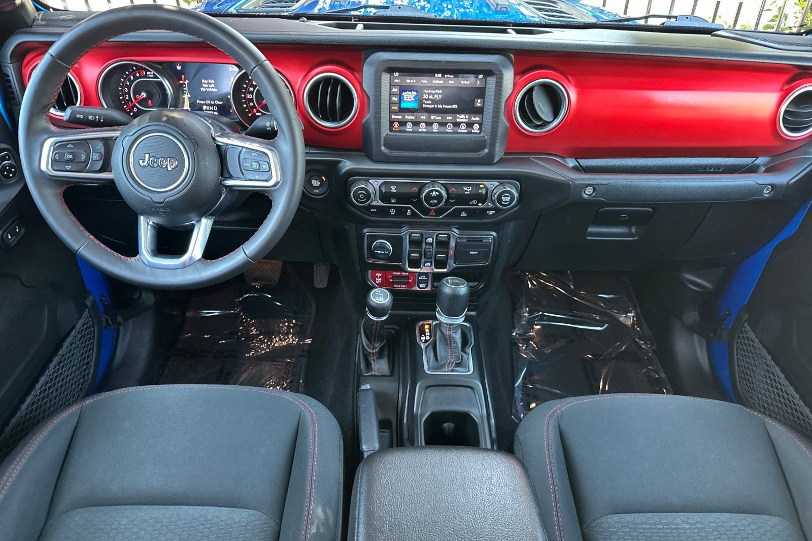 Used 2020 Jeep Gladiator Rubicon w/ Trailer Tow Package image 13