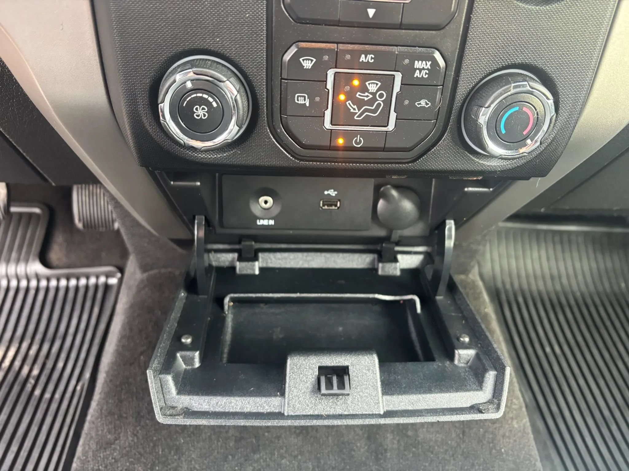 Used 2014 Ford F150 XLT w/ XLT Convenience Package AWD/4WD image 17