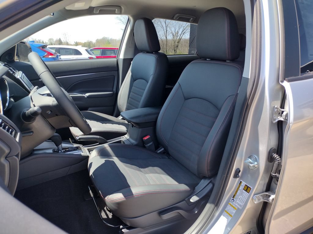 New 2026 Mitsubishi Outlander Sport SE AWD/4WD image 6