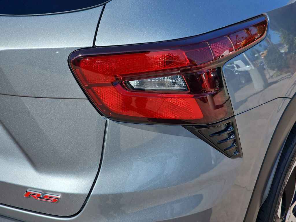 New 2026 Chevrolet Trax RS w/ Sunroof Package image 40