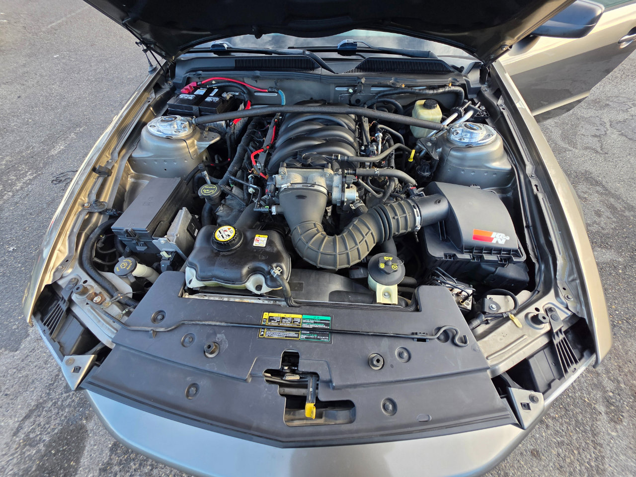 Used 2005 Ford Mustang GT image 17