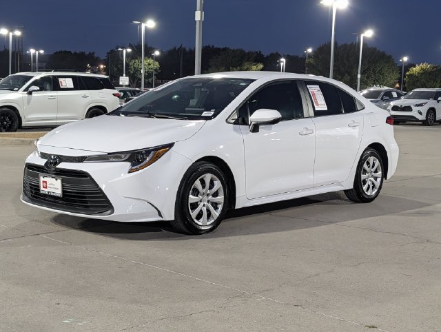 Certified 2026 Toyota Corolla LE FWD image 10