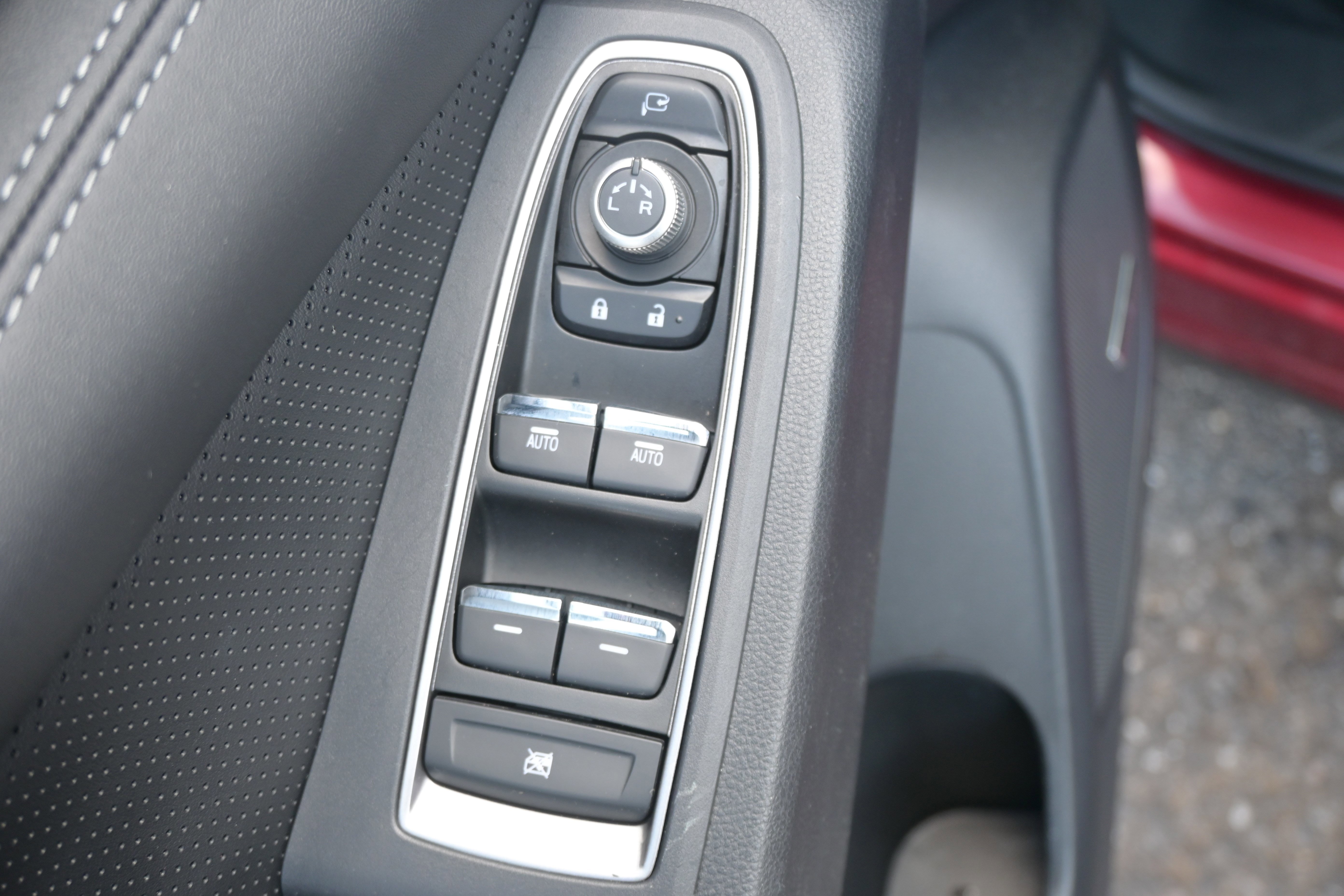 Certified 2023 Subaru Ascent Limited w/ Technology Package image 15