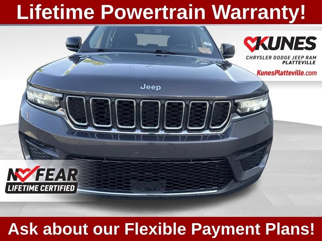 Used 2023 Jeep Grand Cherokee Laredo AWD/4WD image 10