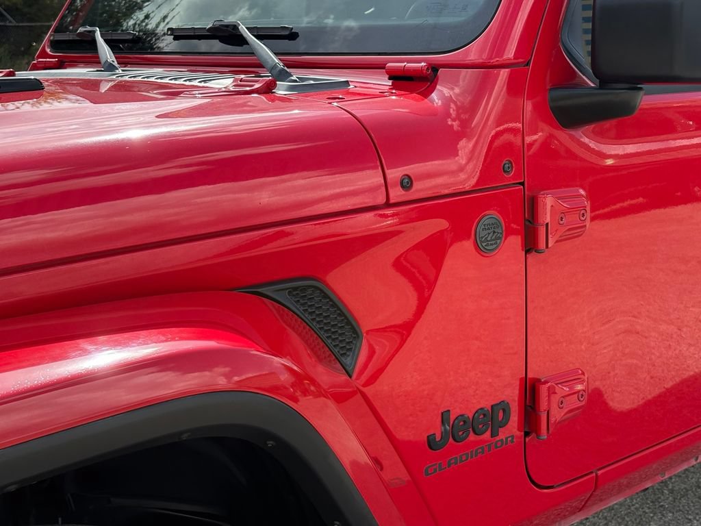Used 2022 Jeep Gladiator Sport AWD/4WD image 10